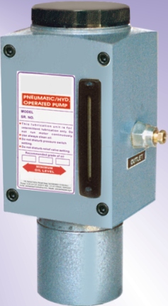 Pneumatic pump side outlet